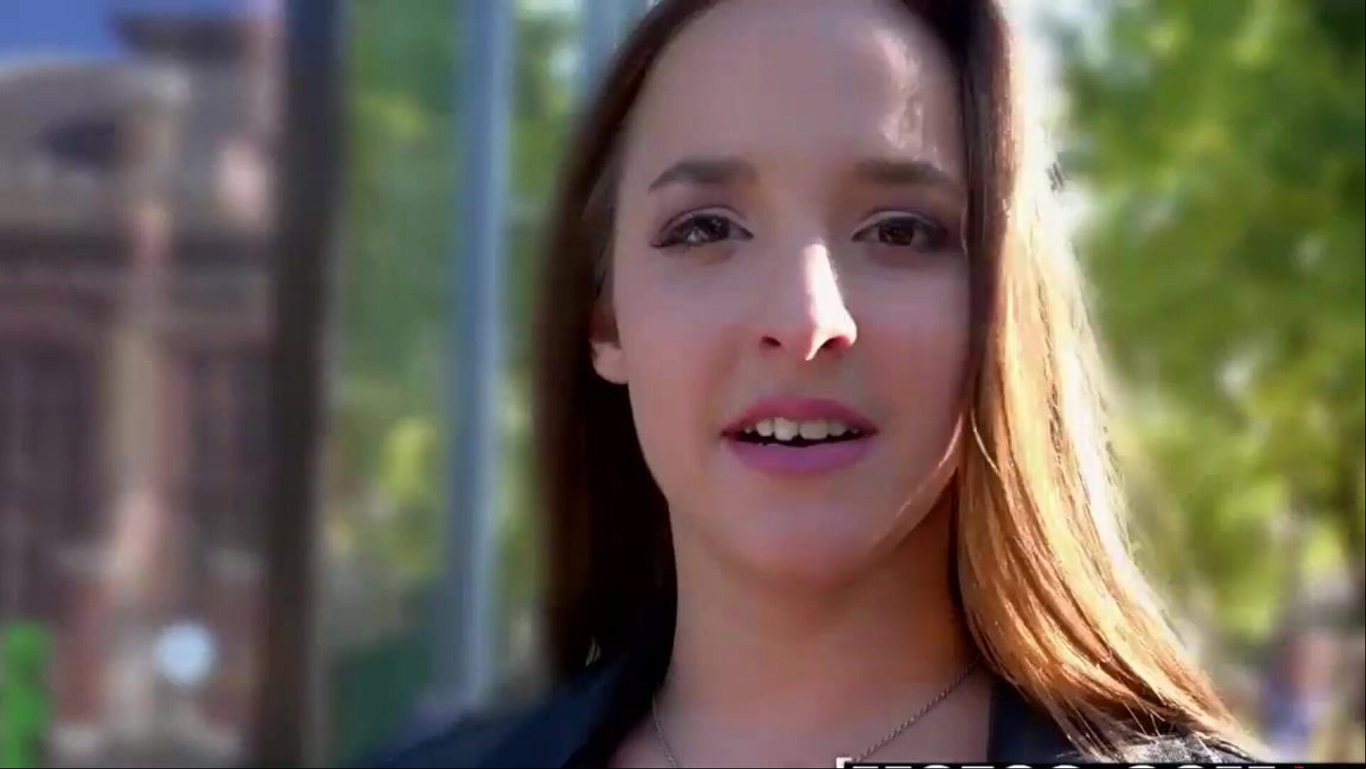 mofos - recogidas públicas - amirah adara es follada en la cara protagonizada por amirah adara